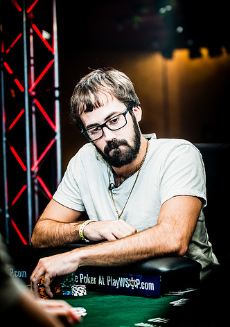 WSOPE High Roller: Kanit vyškolil Merciera a je monster chipleaderem finálové šestky