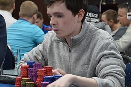Chipleaderem listopadového finále Main Eventu ČPT je Ir Brian Walsh