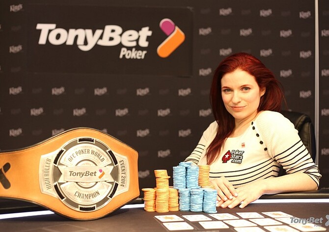 Jennifer Shahade: Praha je v prosinci pro pokerové hráče ráj na zemi