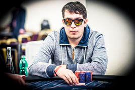 WPT Prague: Chipleaderem je Moldavec žijící v ČR, Pavel &quot;3P3NIPA&quot; Plesův