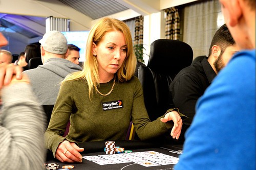 Main_event_ofc_2015_00019