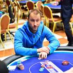 Na Bahamách je vše v pořádku. Do druhého dne Main Eventu PCA míří čtyři Češi