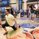 Antonio Esfandiari byl diskvalifikován z Main Eventu PCA za močení u stolu