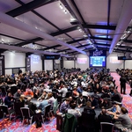EPSC Main Event €200K GTD: Z úvodního flightu postoupilo 13 Čechů, dnes den 1B