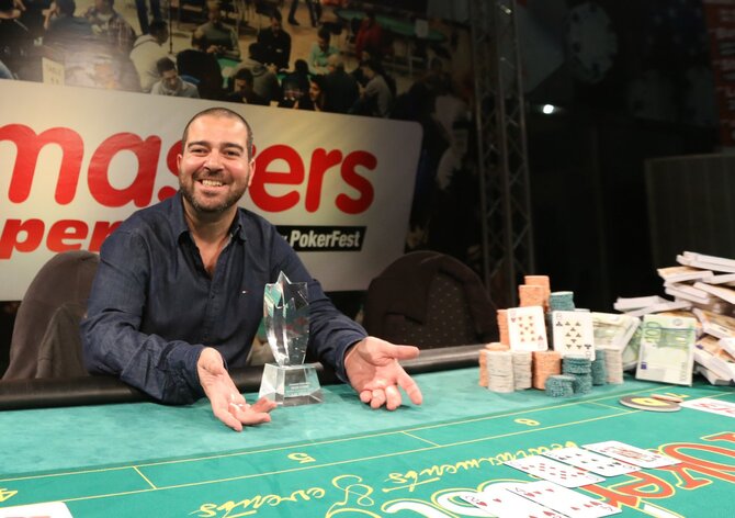 Finále největšího turnaje v Rumunsku winmasters Poker Open rozhodla 11 hod. bitva