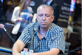 Do druhého dne Main Eventu Aussie Millions postoupili Jan Suchánek i Lukáš Souček