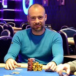 RebuyStars - 1,5M GTD: Úvodní startovní flight 1A byl spanilou jízdou Marka Holera