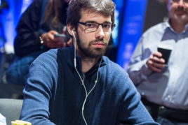 Lukáš Souček prošel s 23 blindy do třetího dne Aussie Millions