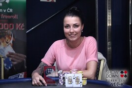 Lenka Vlková kralovala v dalším vydání ze série Ladies in Red by Redbet