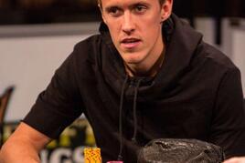 Fotbalista Max Kruse dostal od klubu pokutu 25 tisíc eur za hraní pokeru v sezóně