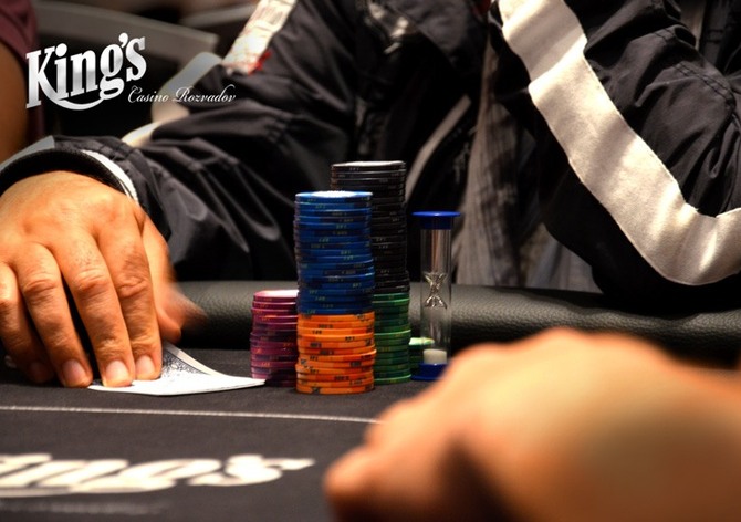 King's: Dnes startuje €170 Redbet LIVE Mini Event s garancí €60.000!