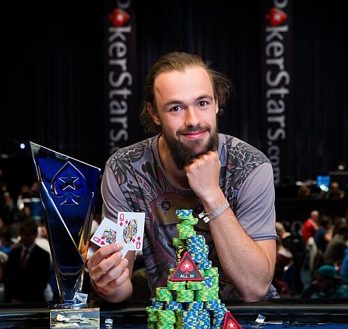 EPT: Ole Schemion zvítězil po dealu s Kanitem ve €100K Super High Rolleru