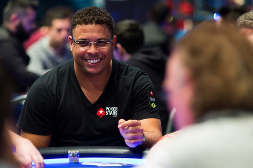 NEIL9869EPT12MON_Ronaldo_Neil Stoddart