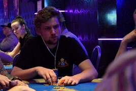 Infinit Main Event: Filip Branberger na chipleadu po dni 1A
