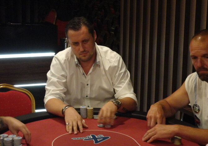 Go4Games Olomouc June Major 1M GTD den 1B ovládl Michal Langer