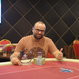 High Roller skončil 3-way dealem! Lukáš Záškodný bere trofej pro vítěze.