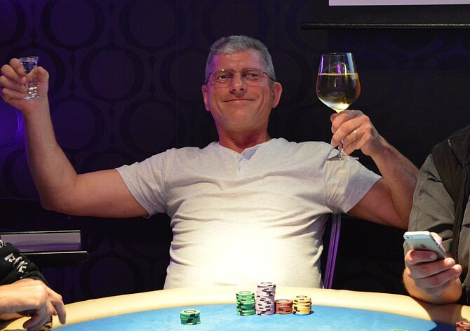 MicroMillion: Den 1D pod nadvládou pokerového doyena Bédy Třísky!
