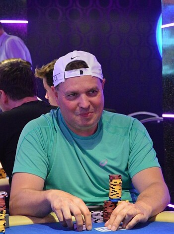 StarLiga Festival: Zahajovací den Main Eventu 1,5M GTD pro Romana Bláhu