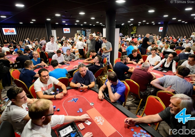 Hodolany Mini Million: Do finále postoupilo 108 hráčů, vítěz získá 216.450 Kč