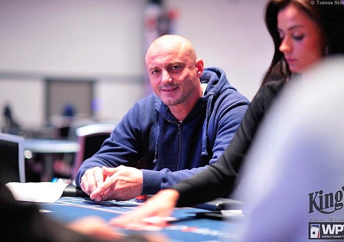 Sharkbay €500K GTD: V &quot;béčku&quot; podržel české barvy jediný Trávníček