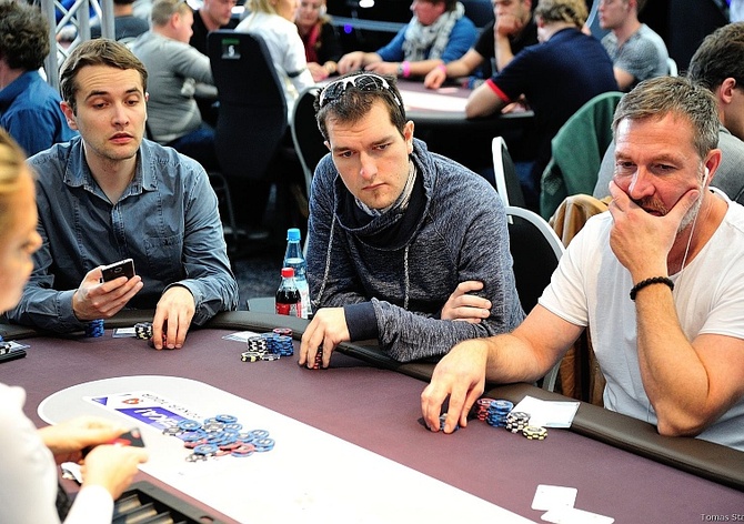 EPM €1M GTD: Miroslav Forman vede české hráče do dne 2