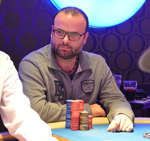 ČPT100 Main Event 2,5M GTD: Chipleaderem po dni 1A je obhájce Lukáš Záškodný