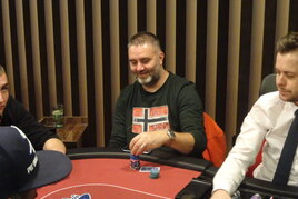 Ze dne 1C a 1D Poker Fever ME nejlépe vybruslili Martin Zvěřina a Marek Dědič