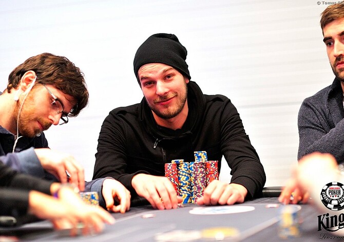 WSOPC Opening: Den 1A absolutně zničil Dan Rejč, Ondřej Vlašánek zatím druhý