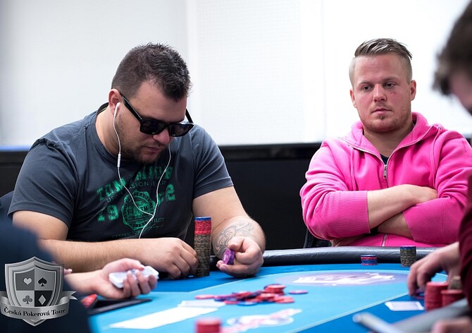 ČPT listopad: Finálové devítce Main Eventu vévodí Marek Lux společně s Martinem Kabrhelem