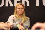 2016_EPT13Prag_JamilaVonPerger_MickeyMay_108368