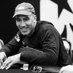 $100K Super High Roller: Bill Perkins už zvládl dvě re-entry