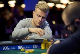 Jens &quot;Jeans89&quot; Kyllönen plánuje skončit s pokerem, lákají ho finance