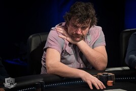 Hilton: Říjnové ČPT chipleaduje po pátku Vladimír Řehák, den 1B od 16:00