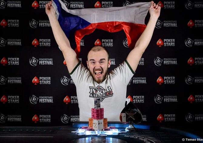 PS: $32K pro Vocaaase, G-šestka na dostřel FT v Sunday Millionu