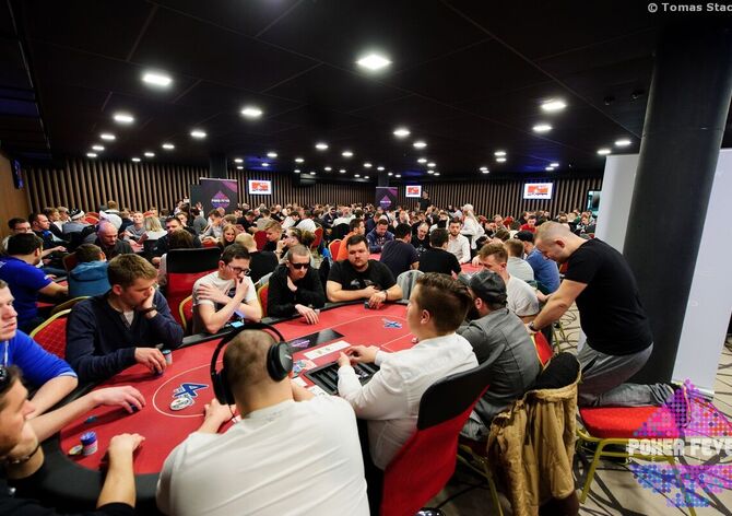 G4G Poker Fever: Den 1D v polské režii, chipleaduje Kedzierski, z našich nejlépe Hulín