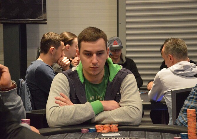 SharkBay €500K GTD: Den 1B přinesl druhý český postup