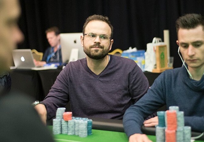 Griffin Benger je chipleaderem finálového stolu Irish Poker Open!