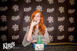 Sylva Šimordová navlékla na ruku druhý WSOPC prsten šampionky!