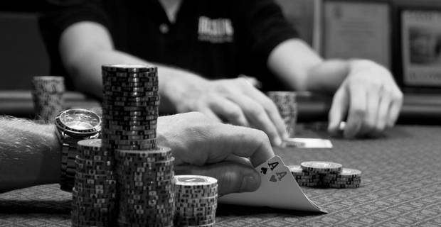 Mercier, Riess a Smith šampiony, aneb víkendové dění v pokerovém světě