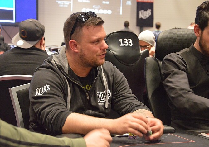 King's: Marek Lux mezi TOP3 dne 1B Main Eventu GPD