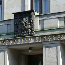 PokerArena.cz jde jednat s MF o budoucnosti pokeru v ČR