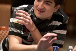 WSOP: Jak Dzmitry Urbanovich open mucknul vítěznou kombinaci...