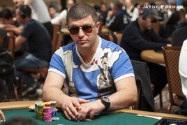WSOP: Leonovo rychlé zhoupnutí v PLO High Rolleru a Vojtěchův postup v $1.500