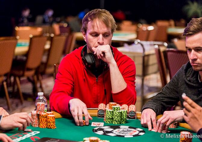WSOP: Negreanu opět bez náramku, Jiří Horák postupuje v $3k eventu