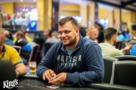 GPC Mini Event: Po dvojici úvodních flightů se na chipleadu usadil Marek Lux
