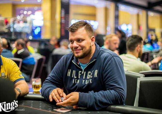 GPC Mini Event: Po dvojici úvodních flightů se na chipleadu usadil Marek Lux