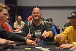 King`s: Pětici postupujících CZ/SK hráčů ze sobotních flightů TIPS táhne Milan Topoly