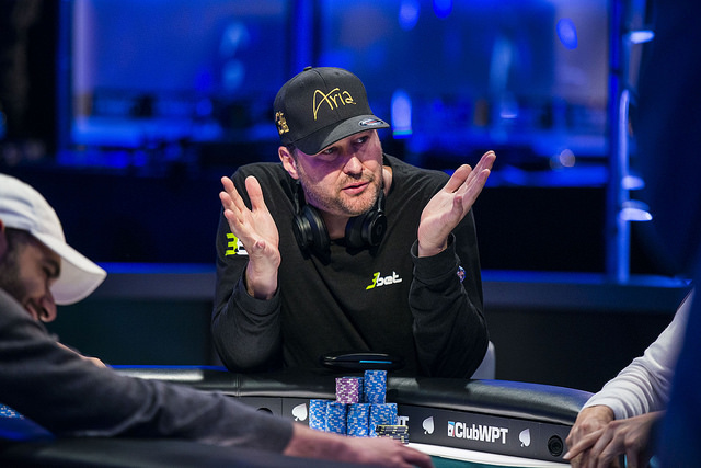 Phil Hellmuth prohrál v heads-upu Main Eventu WPT, titul slaví místní cash games pro
