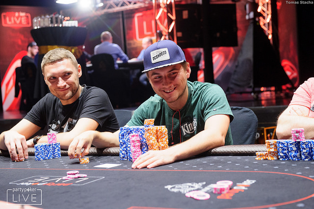 CPP $5K Main Event: Úvodní flighty zvládlo 7 Čechů v čele s Michaelem Skleničkou