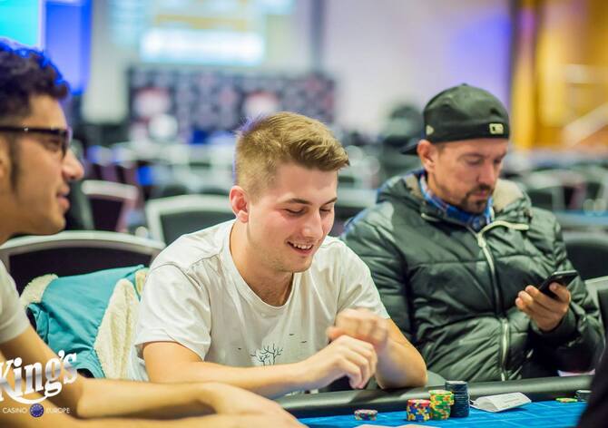 WSOPC Monster Stack: Z &quot;béčka&quot; jde dál osm českých hráčů